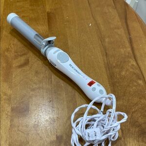 Beachwaver, 1.25 “, rotating, styling wand.